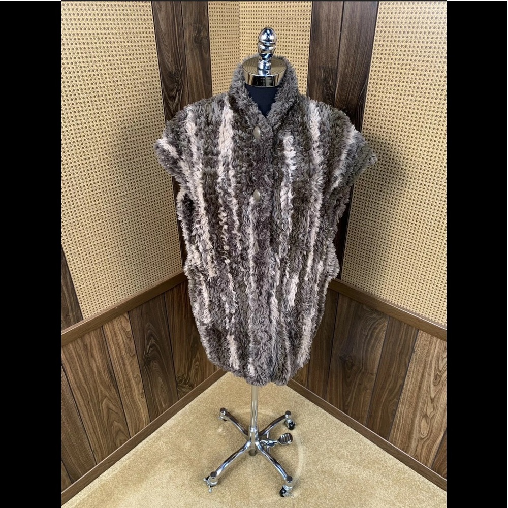 VINTAGE PAULA LISHMAN CANADA DYED OLIVE, KHAKI, WHEAT KNIT BEAVER FUR VEST 10-12